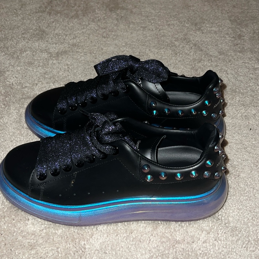 alexander mcqueen BRAND NEW, box not included